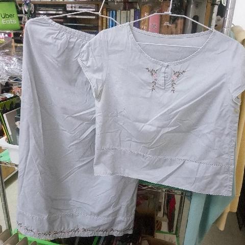 女繡花洋裝 - EcoLoop Reuse 示範店 二手商品