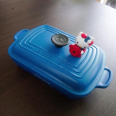 HELLO KITTY 鑄鐵鍋餐具 LE CREUSET 便當盒 - EcoLoop Reuse 示範店 二手商品