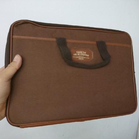 電腦提袋瑕 - EcoLoop Reuse 示範店 二手商品
