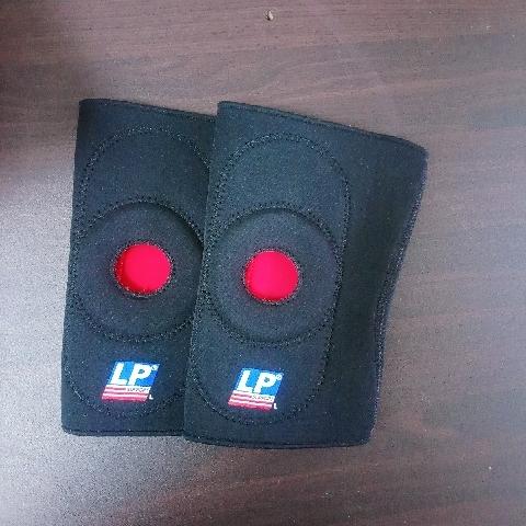 LP護膝套2入 - EcoLoop Reuse 示範店 二手商品