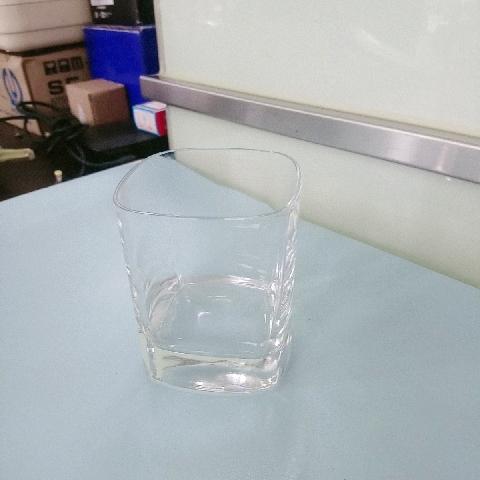 玻璃酒杯 - EcoLoop Reuse 示範店 二手商品