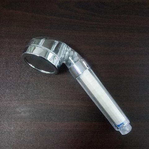 塑膠活性碳蓮蓬頭 - EcoLoop Reuse 示範店 二手商品