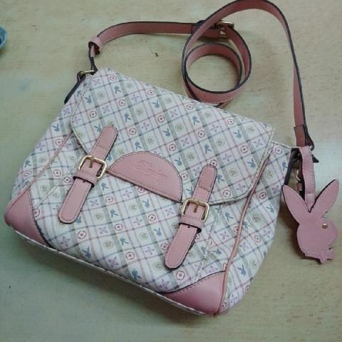 PlayBoy女用斜肩包 - EcoLoop Reuse 示範店 二手商品